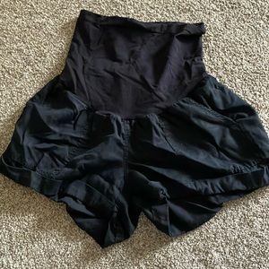 Maternity shorts